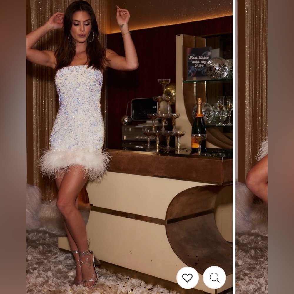 12Tribe, white w/ blue bedazzles, small